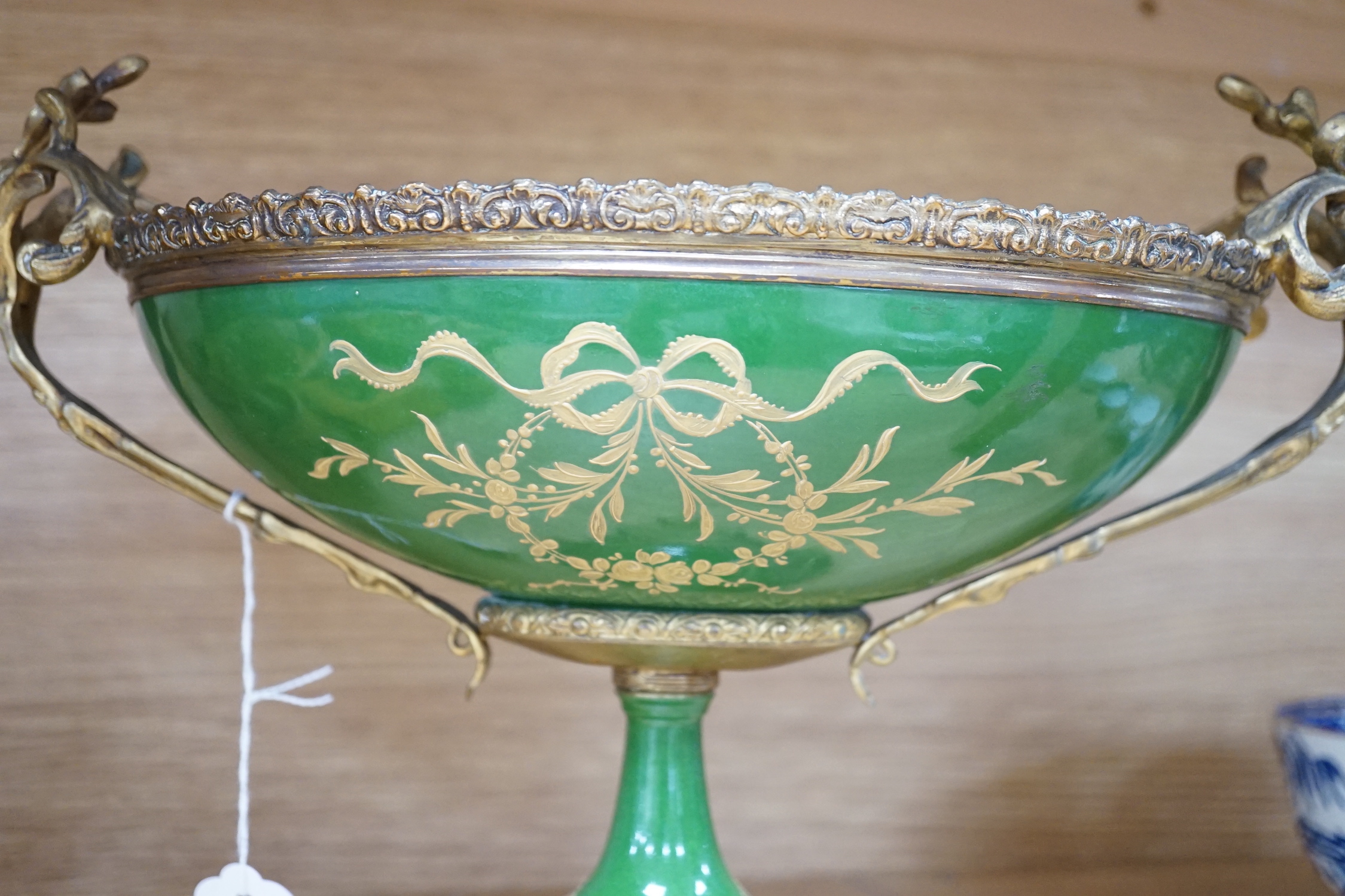 A Sevres-style ormolu mounted centrepiece. 31cm wide